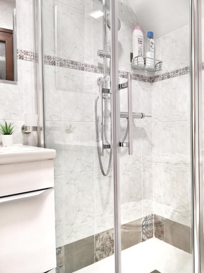 Apartamento Ilarcuris Con Patio Privado 托萊多 外观 照片